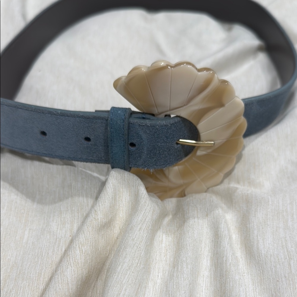 Sezane Women’s Blue Suede Belt with Cream Sculpted Buckle - Picture 4 of 4